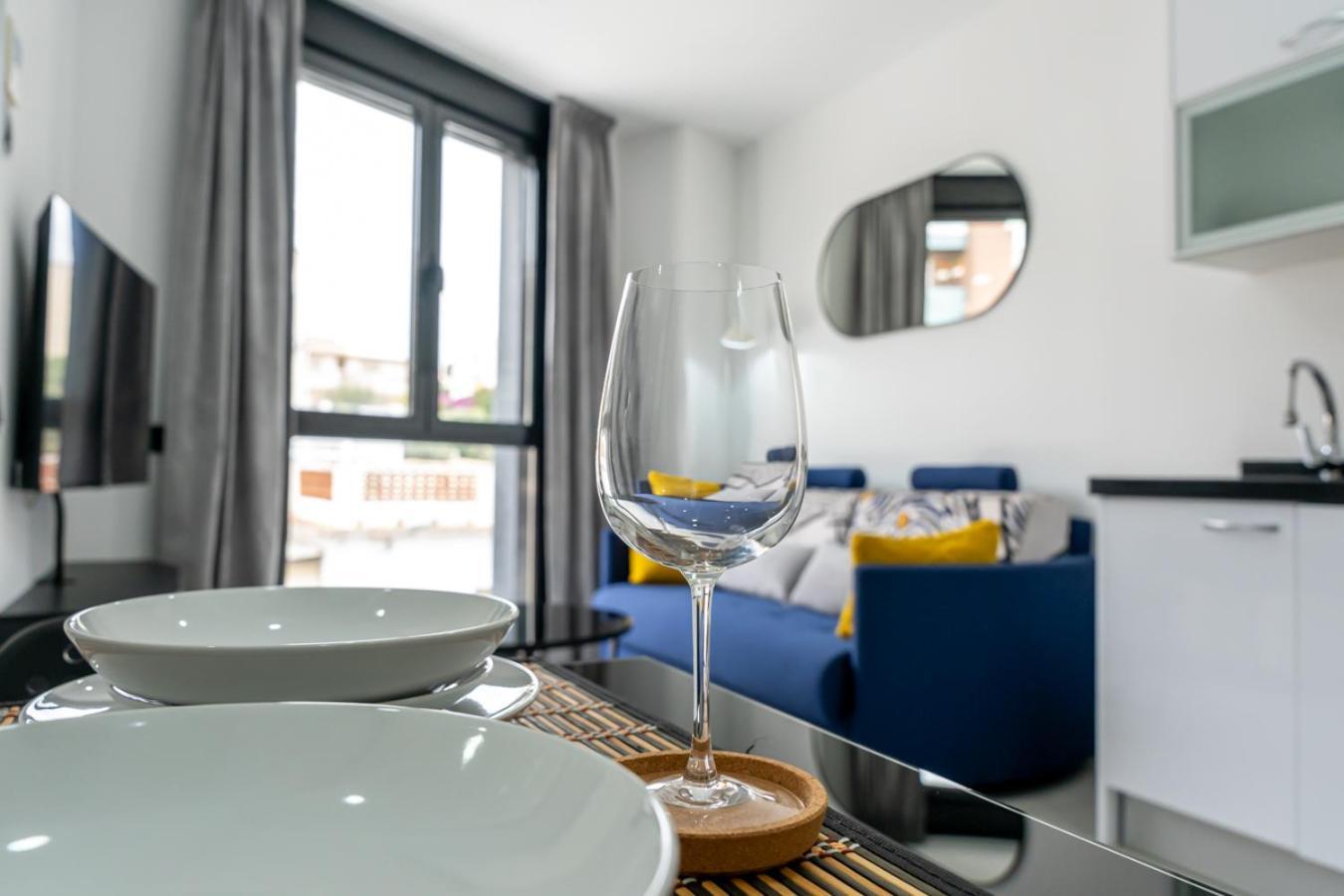 Modern Wave Escape Apartment With Private Parking And Rooftop Pool By Namaste Elite Torremolinos Exterior foto